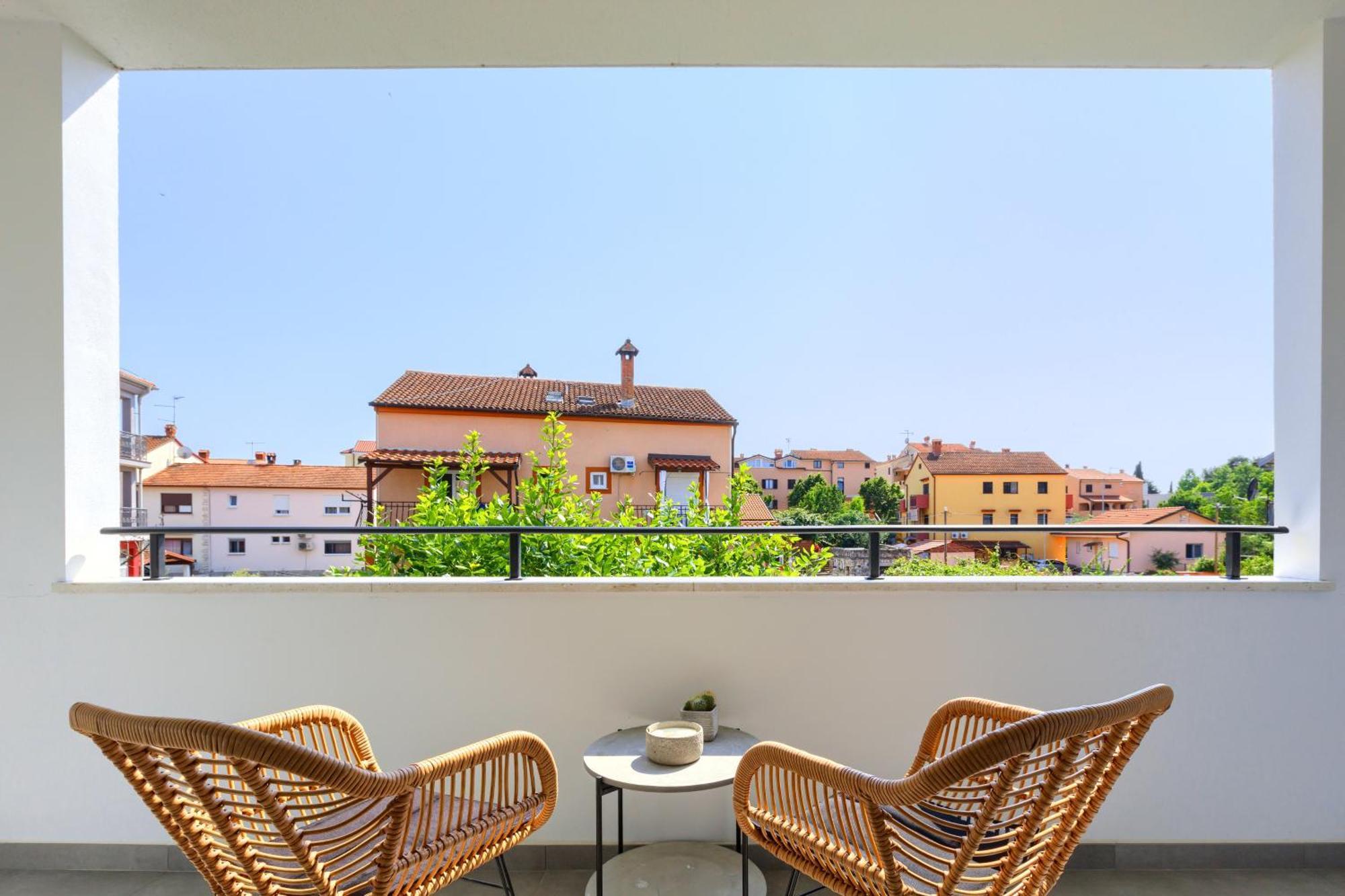 Apartments La Scogliera Ровинь Экстерьер фото